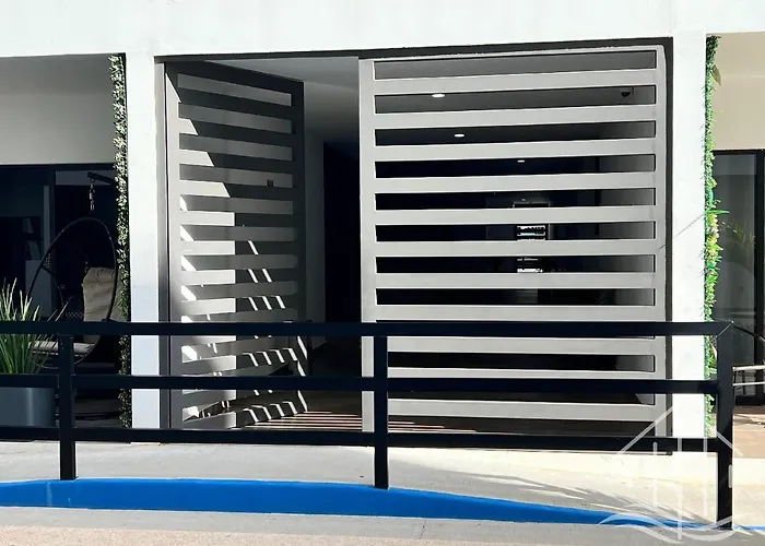 New~Promo~2 Queen Beds~Near Beach~Poolside~Sleep 6
