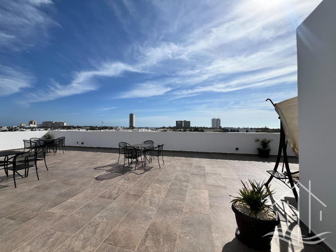 New~promo~2 Queen Beds~near Beach~poolside~sleep 6 Apartment *